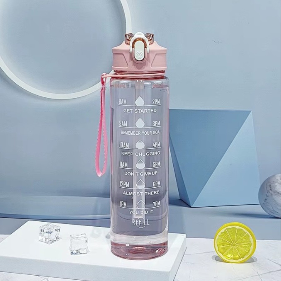 Sticlă de apă 900 ml Glasslook Pink, design modern, rezistentă și ușor de transportat, potrivită pentru utilizare zilnică