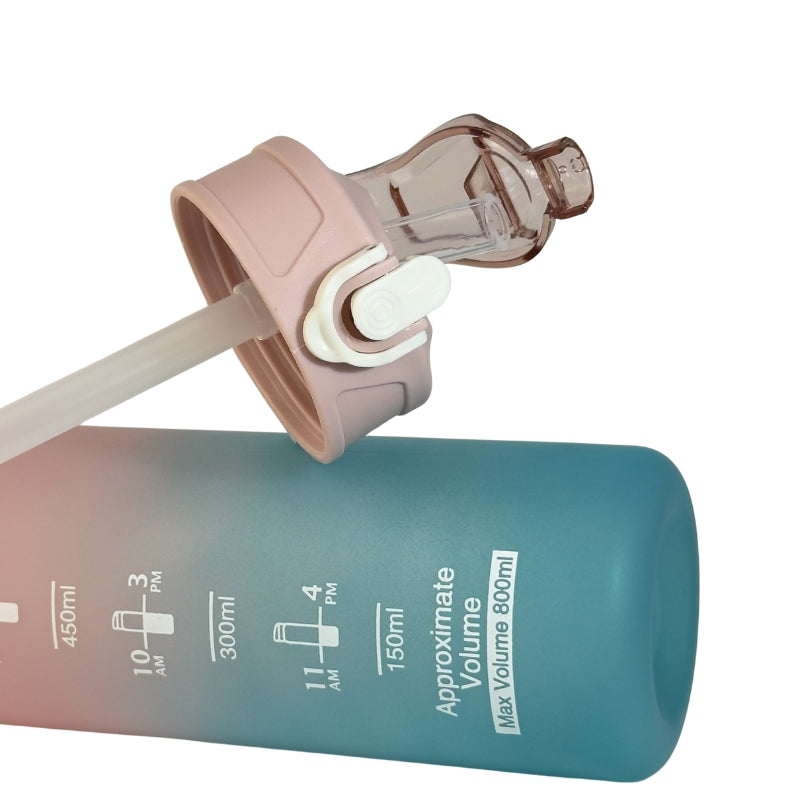 Sticlă sport 800 ml Football Miami cu capac anti-scurgere și mâner pentru transport